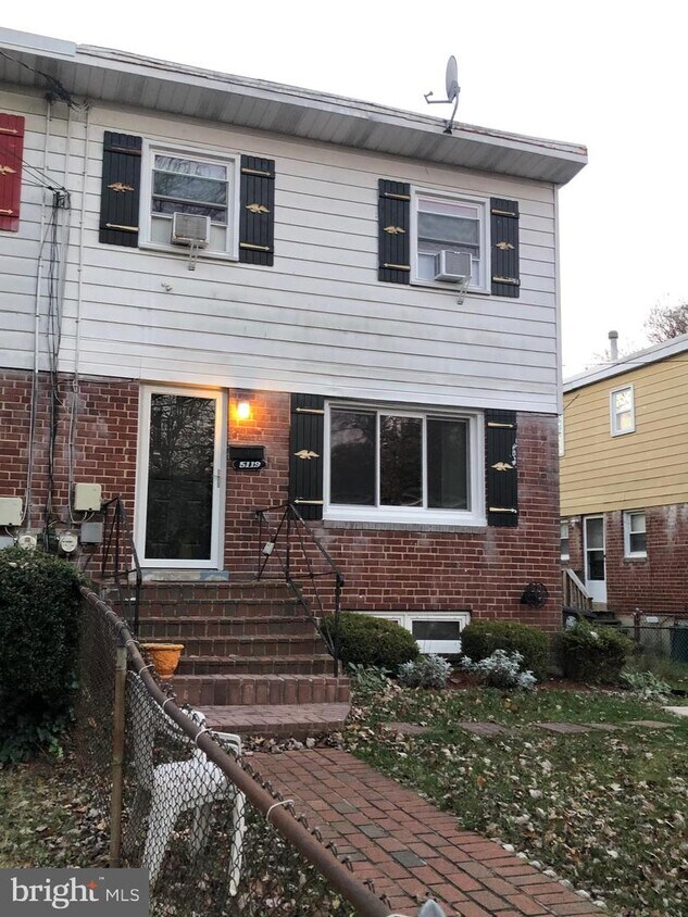 5119 Glassmanor Dr, Oxon Hill, MD 20745 House Rental in Oxon Hill, MD