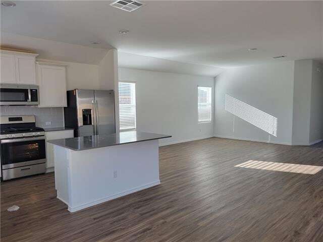 Building Photo - 5576 Bellissima Way