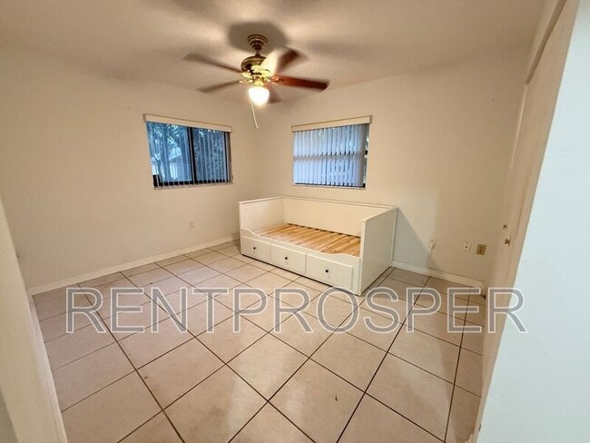 Building Photo - 2201 Granada Blvd