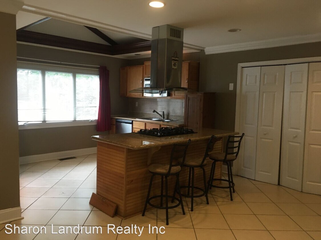 200 Lyndon Ln, Louisville, KY 40222 House Rental in Louisville, KY