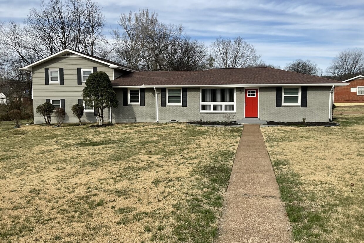 914 Tuckahoe Dr House Rental in Nashville, TN