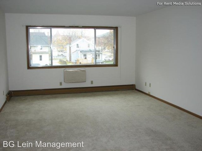 Building Photo - 222 Arcadian Ave