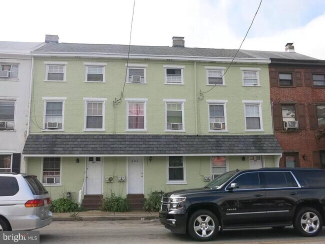Building Photo - 404 Hannum Ave