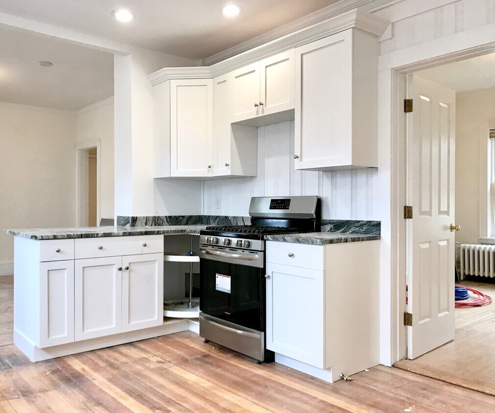 Foto principal - 254 Highland Ave