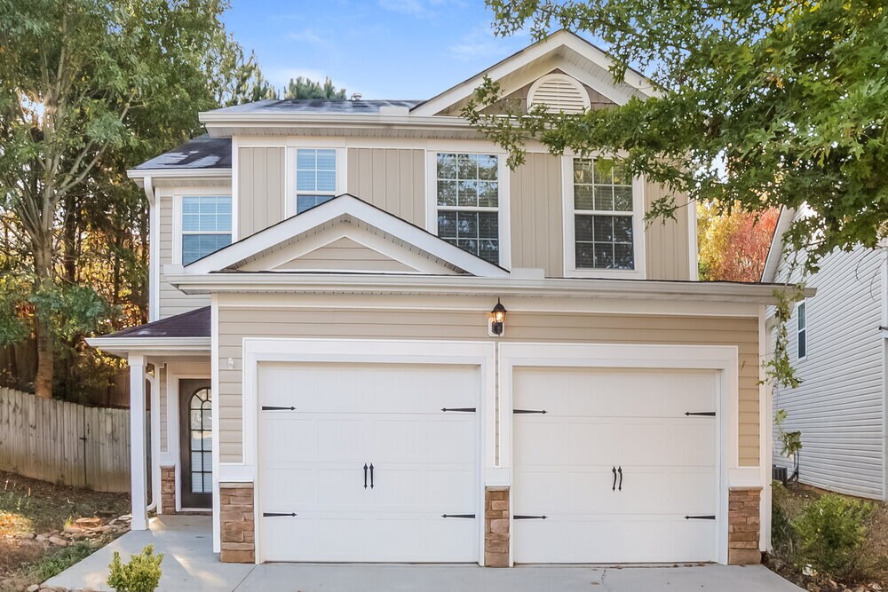Foto principal - 407 Hidden Creek Ct
