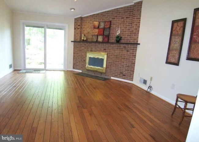 Building Photo - 9812 Dansk Ct