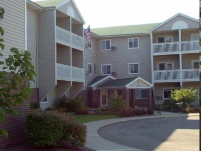 Foto del edificio - Covington Woods 55+ Living