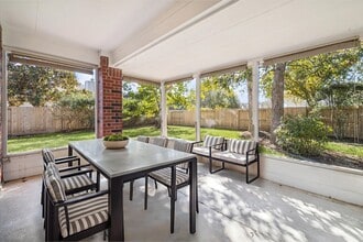 Building Photo - 1315 Terrace View Dr