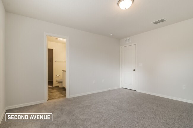 Foto del edificio - 280 Begonia Ln