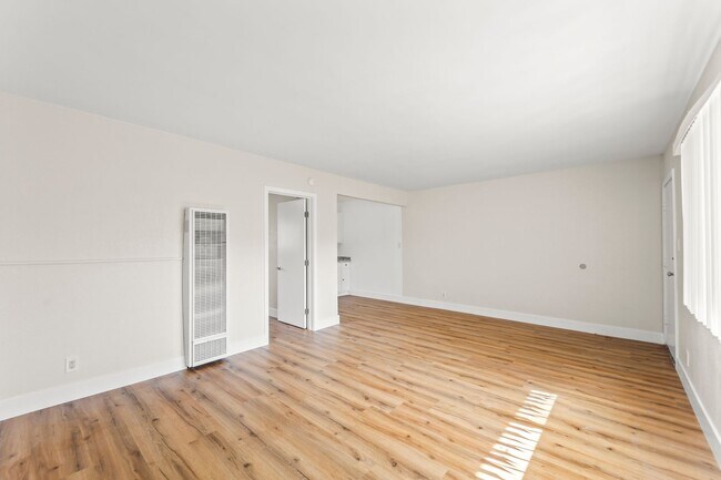 Foto del edificio - 1254 W 110th St