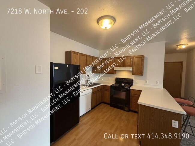 Foto del edificio - 7218 W North Ave