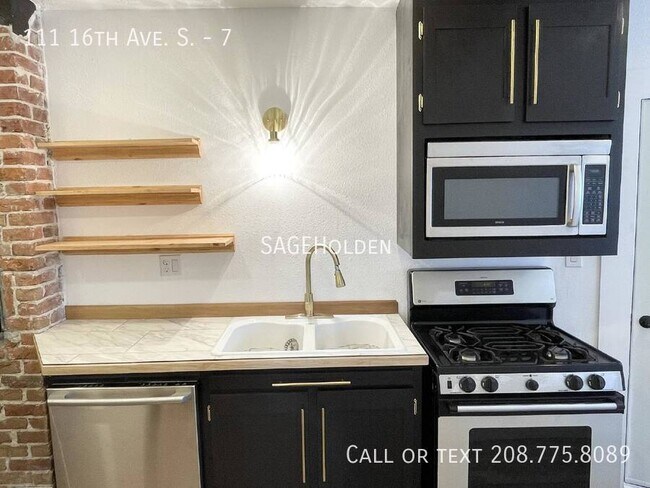 Foto del edificio - 111 16th Ave S