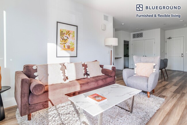 Foto del edificio - 85 Cleaveland Rd