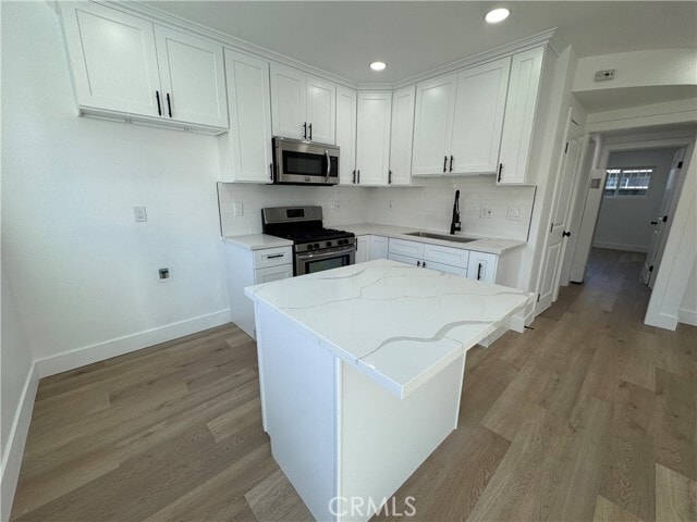 Foto del edificio - 9223 Compton Ave