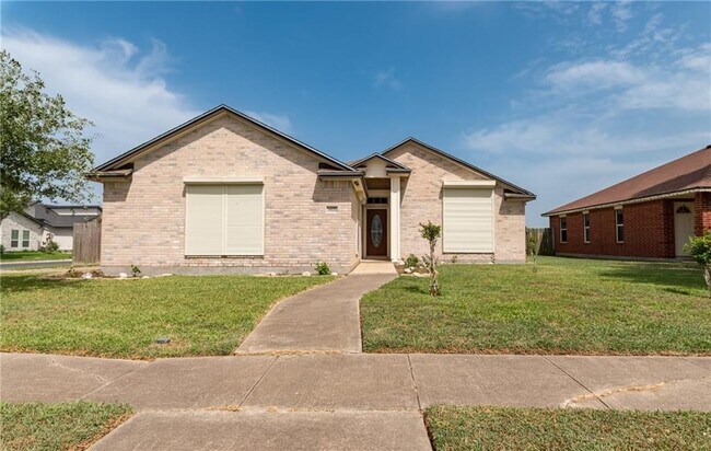 Building Photo - 7902 Snake River Dr