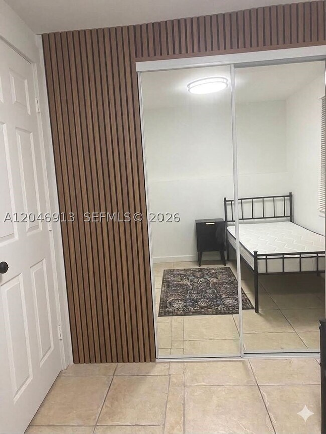 Foto del edificio - 1212 NW 11th St