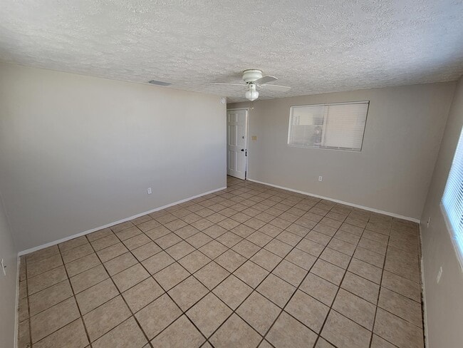 Foto del edificio - 7408 Sea Grape Ave