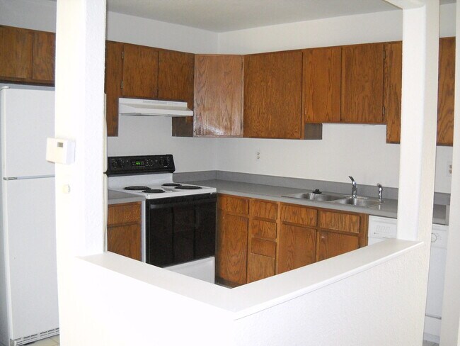 Foto del edificio - 3 Bedroom, 2 Bath Townhouse with Attached Garage in Desirable Lafayette, CO!