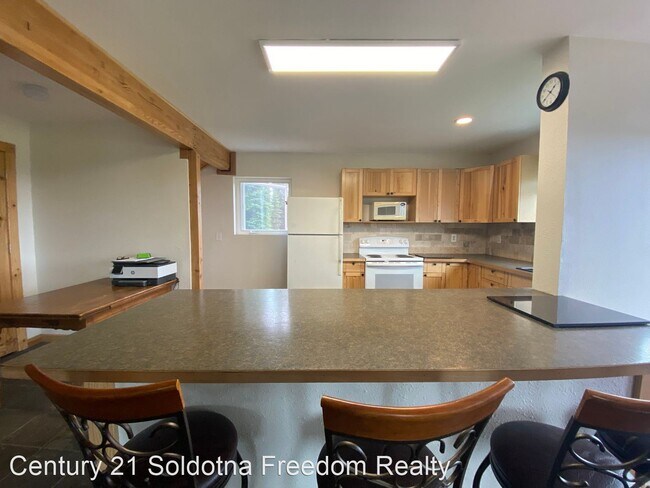 Building Photo - 2 br, 2.5 bath House - 33753 Enterprise Ave