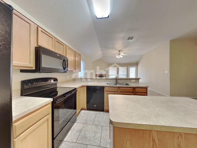 Building Photo - 9812 Sparrow Hawk Ln