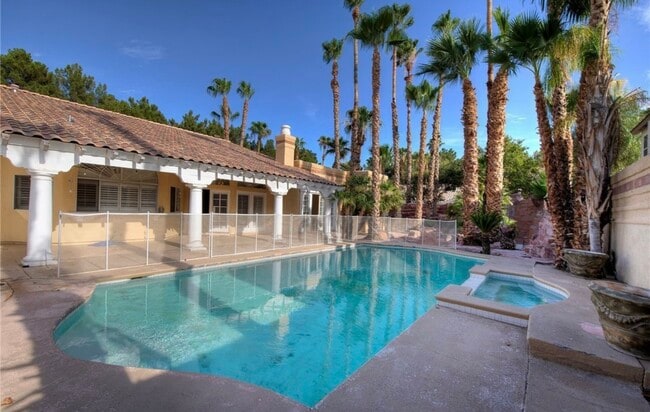 Foto del edificio - 3930 Placita Del Rico