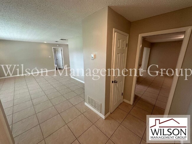 Photo - 620 Lakespur Lane House