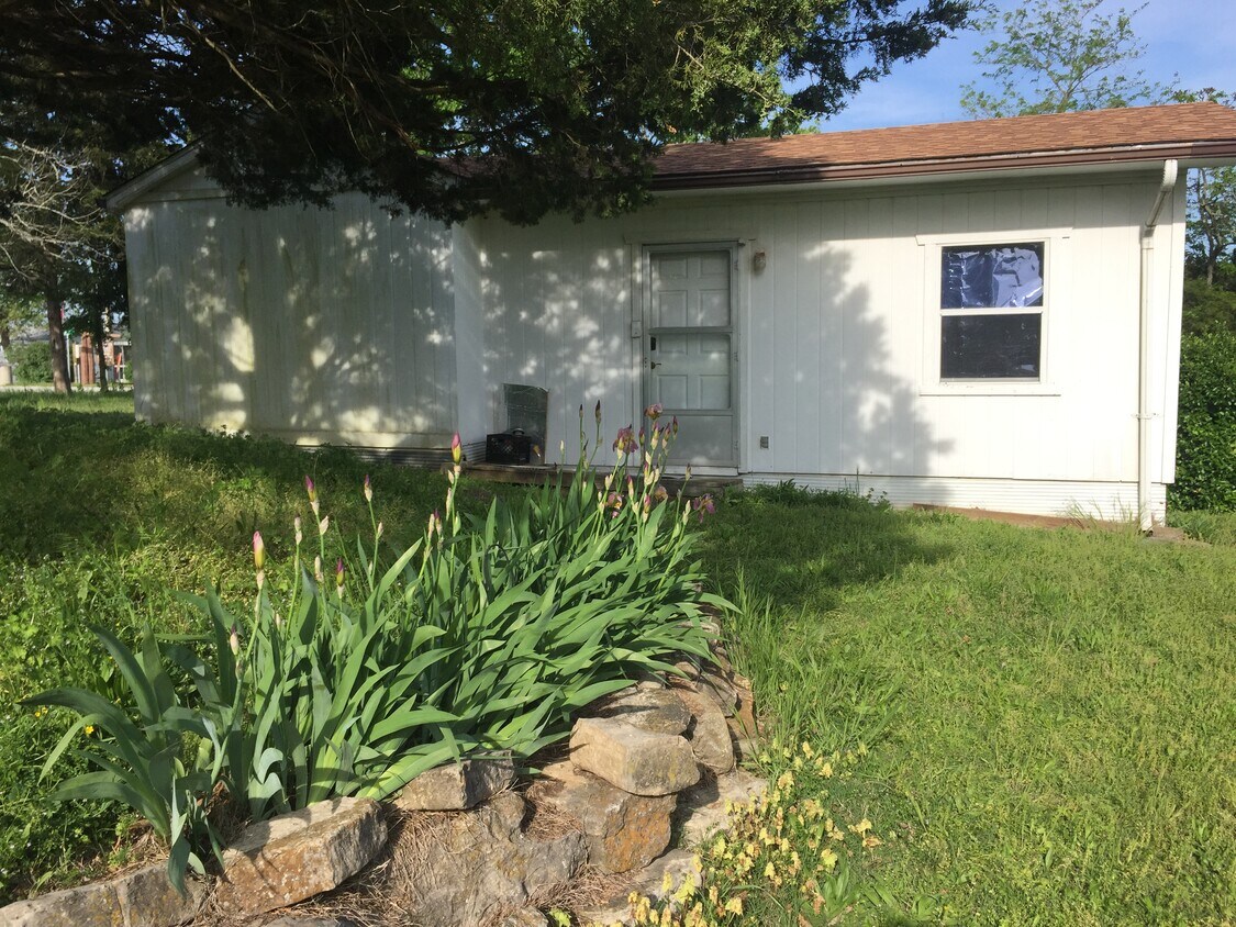 5510 State Hwy J, Kirbyville, MO 65679 House Rental in Kirbyville, MO