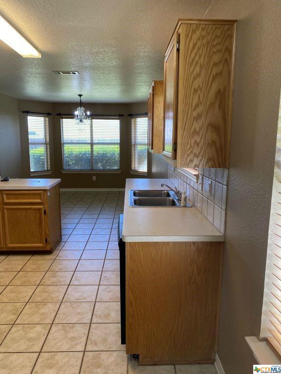 Building Photo - 2803 Southwood Dr