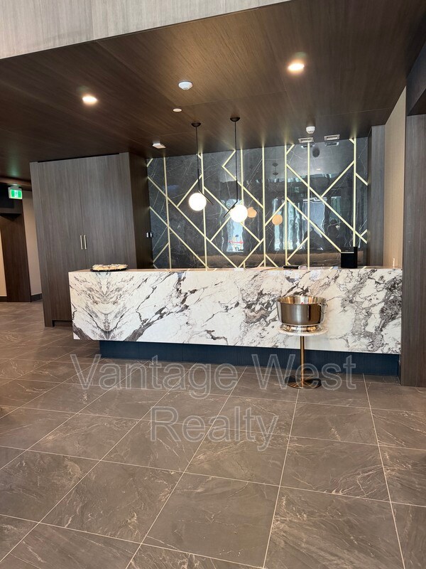 Photo du bâtiment - 901-3700 Capozzi Rd