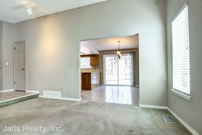 Building Photo - 3 br, 2 bath House - 221 Quail Ridge Circle