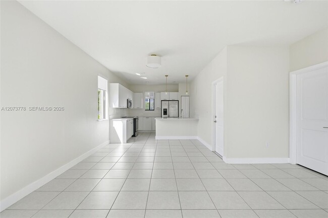 Foto del edificio - 4426 NW 83rd Pkwy