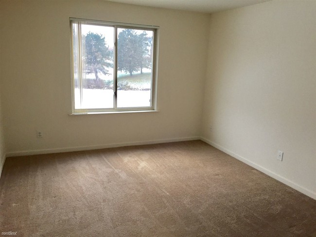 Building Photo - 2625 Greenstone Blvd