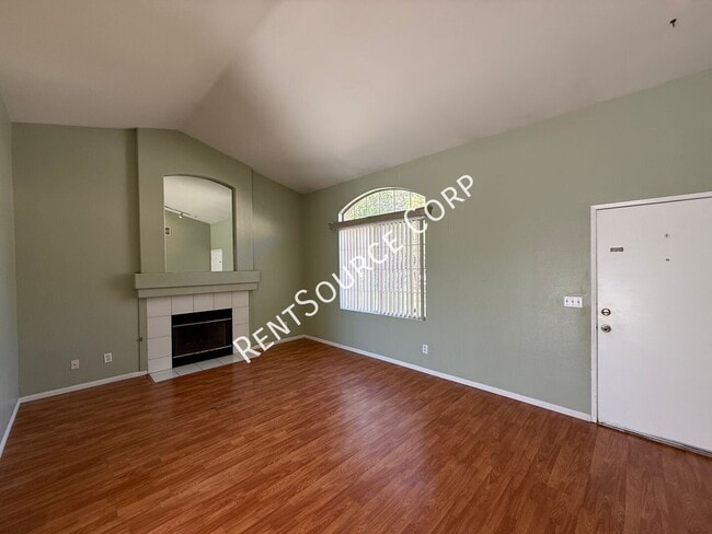 Foto del edificio - 42803 Fanchon Ave
