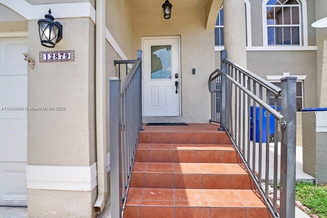 Building Photo - 12879 SW 49th Ct