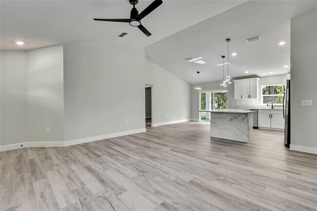 Foto del edificio - 16487 SW 55th Court Rd