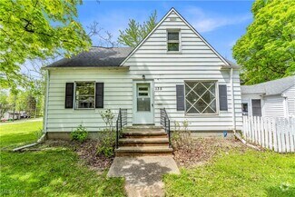 Building Photo - 135 Greencroft Rd