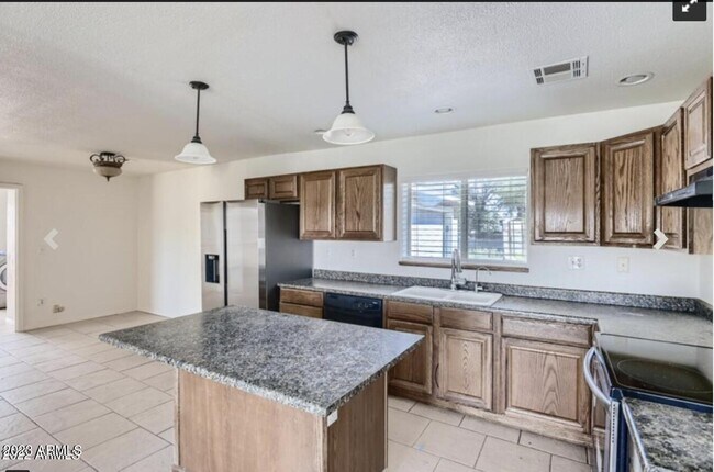 Building Photo - 5828 E Preakness Dr