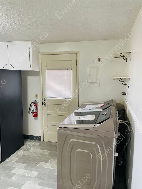 Foto del edificio - 835-837 Franklin Ave