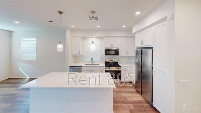 Foto del edificio - 561 Winchester Dr