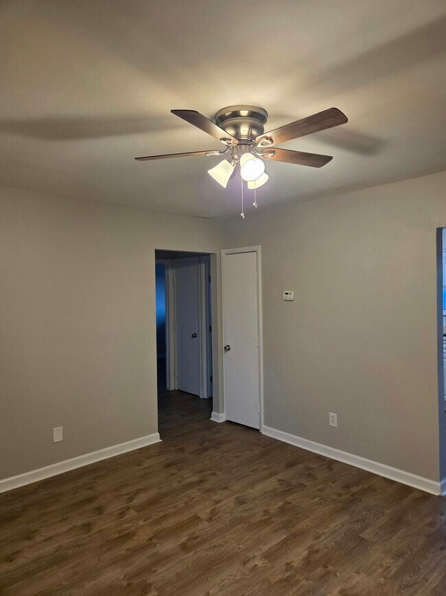 Foto del edificio - 10682 E Holly Rd