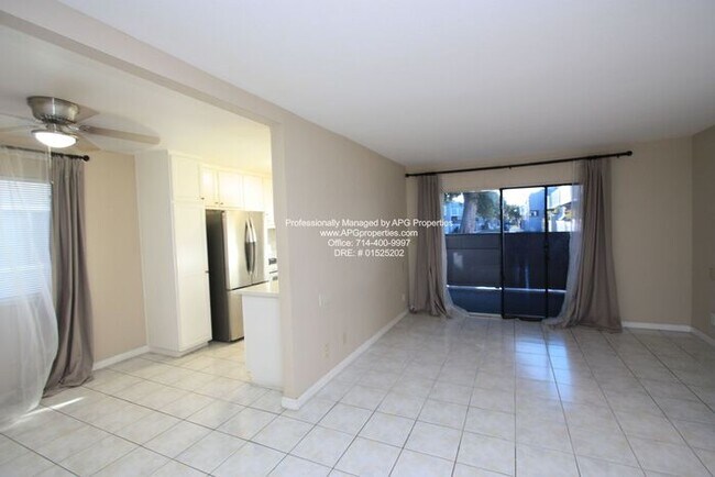 Foto del edificio - 1250 S Brookhurst St