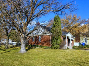 Building Photo - 1304 Kershaw St