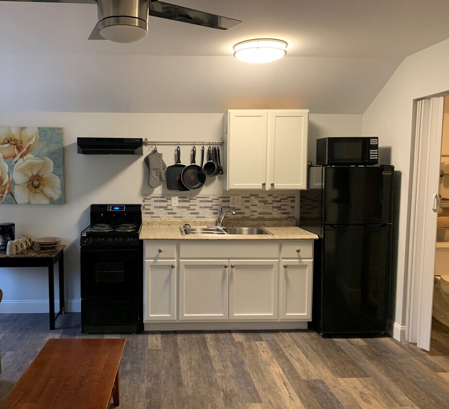 Foto principal - 7012 Laine Rd