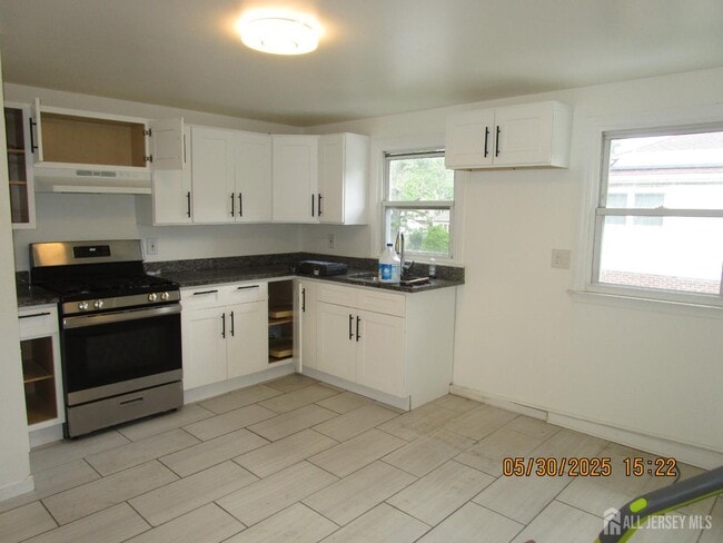 Foto del edificio - 147 Vineyard Rd