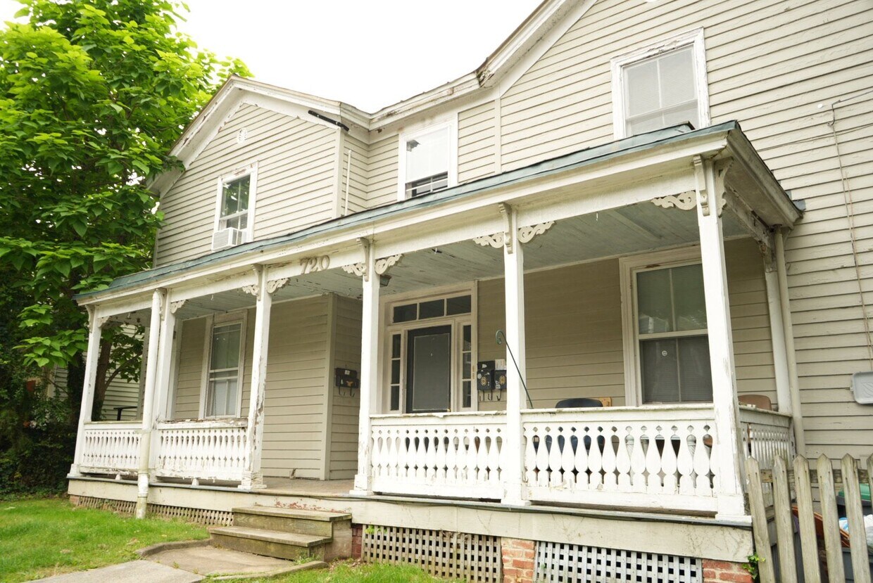 Photo - 720 Nalle St