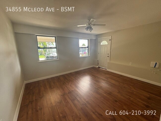 Building Photo - 2 Bedroom Suite in East Abbotsford