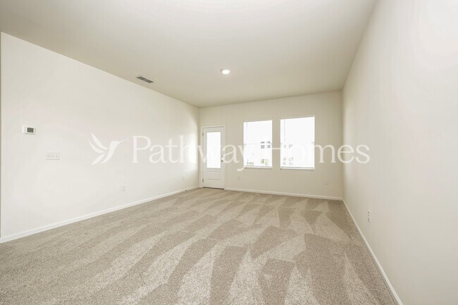 Building Photo - 202 Wild Daisy Wy
