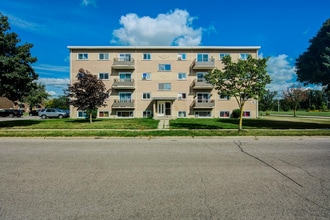 Building Photo - 92-106 Borden Street & 9-41 Essex Street
