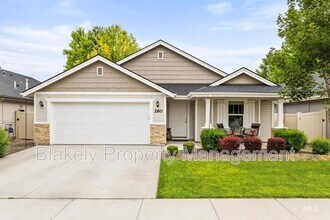 Building Photo - 260 W Waukesha St