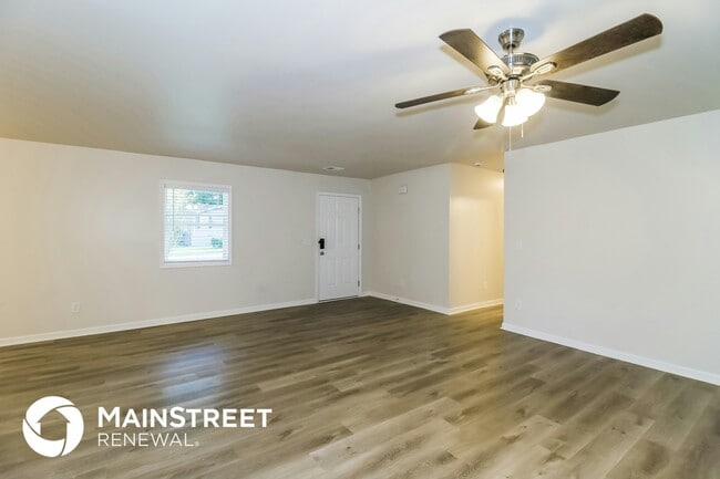 Foto del edificio - 430 Birch Ln SE